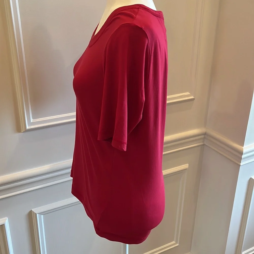 Chico’s Red Short Sleeve Shirt - Picture 2 of 6